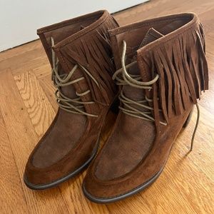 Anthropologie Vanessa Wu Brown Fringe Booties Size 38/8